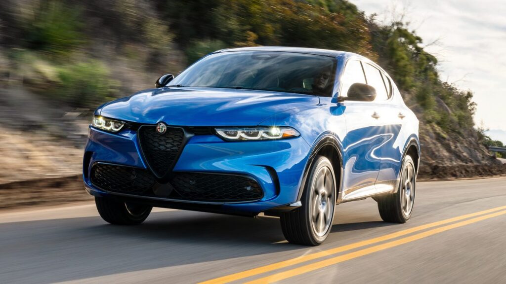 Rent a car SUV Alfa Romeo Tonale Aeroport Craiova (CRA)